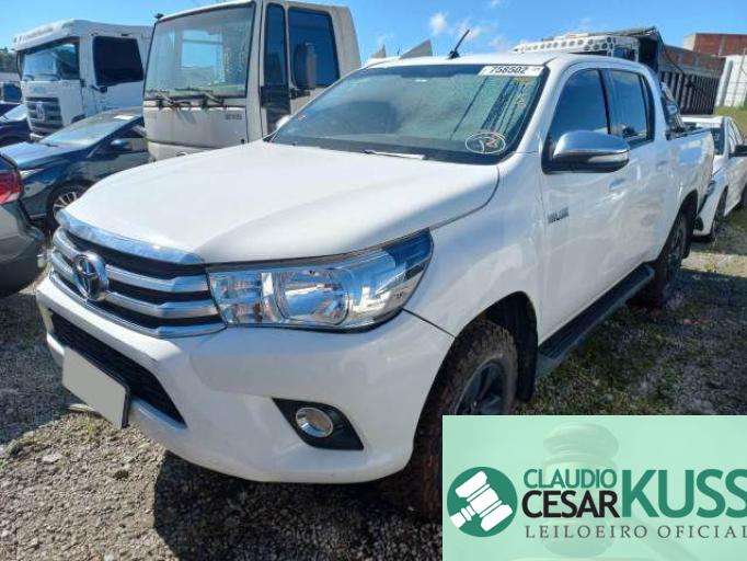 TOYOTA HILUX CD 17/17 TOYOTA HILUX CD 17/17