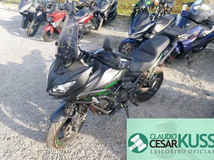 KAWASAKI VERSYS 20/20 KAWASAKI VERSYS 20/20