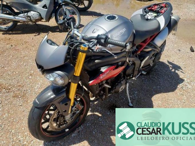 TRIUMPH SPEED TRIPLE 16/17 TRIUMPH SPEED TRIPLE 16/17